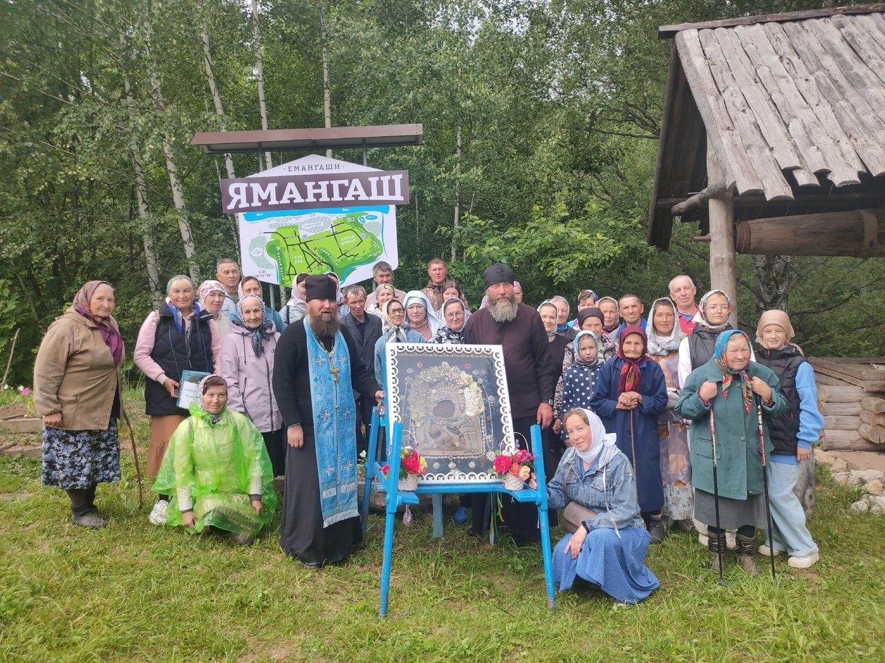 Крестный ход с Владимирской иконой продолжает шествие по Горномарийскому району