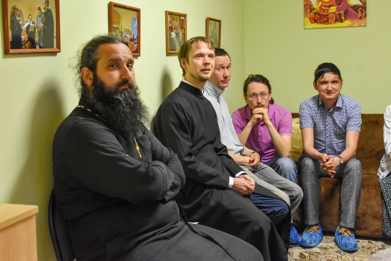 Православные добровольцы вместе с духовником движения изучали двадцать пятую ступень Лествицы
