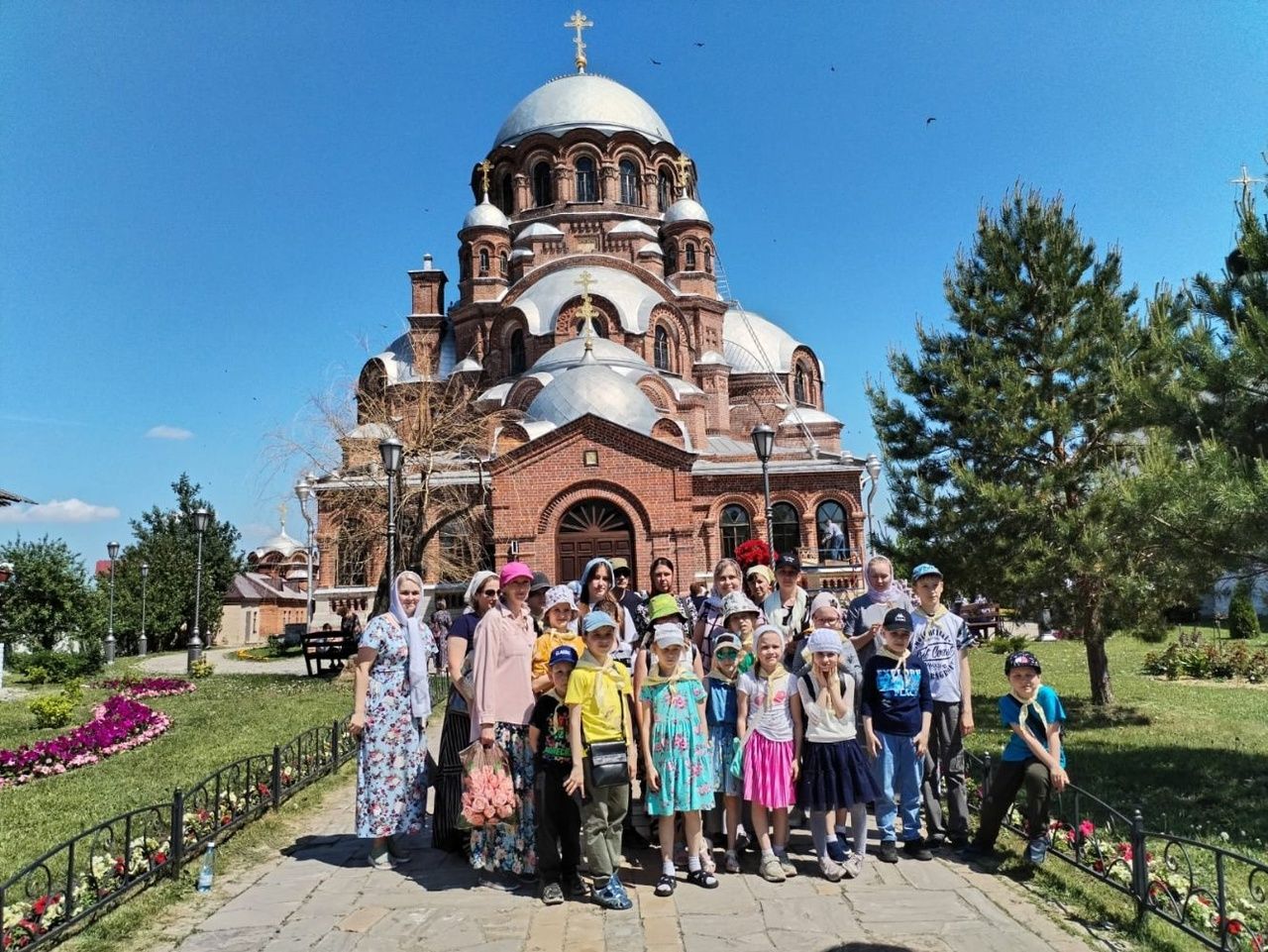 Паломническая поездка учащихся православной гимназии