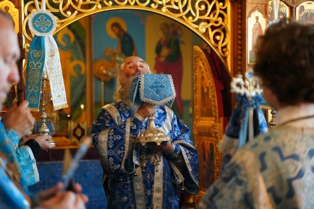 Таинство Святого Причащения